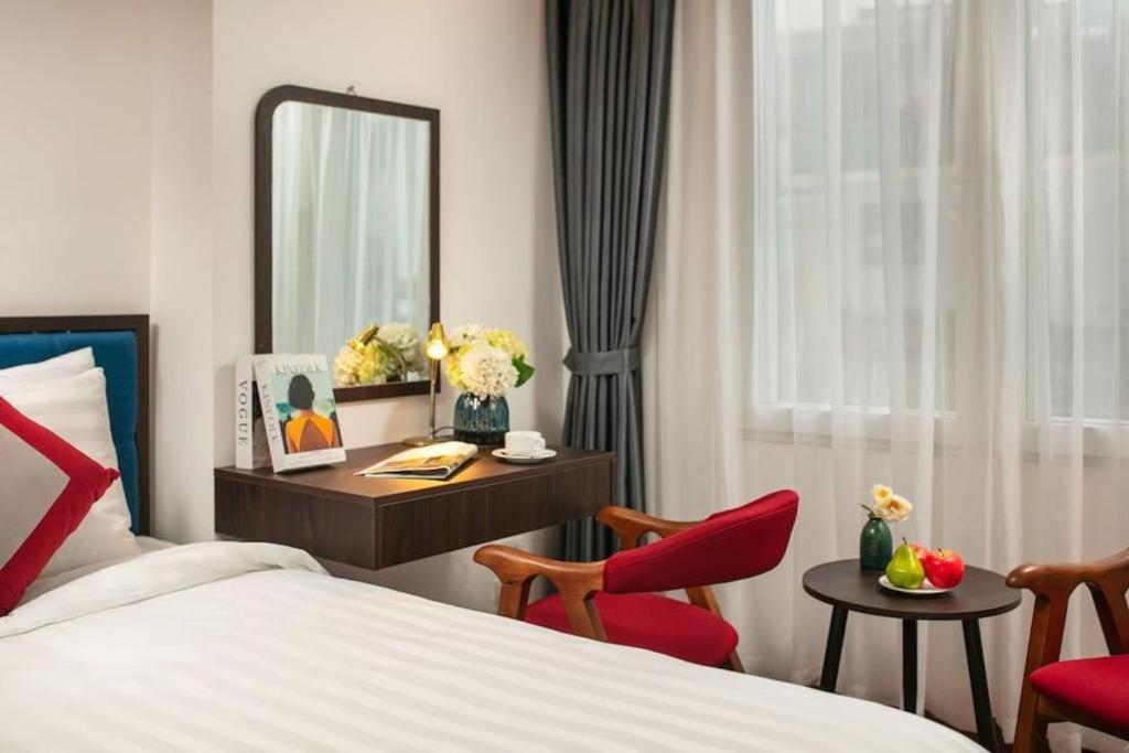Serene Premier Hotel Hanoi Exterior photo