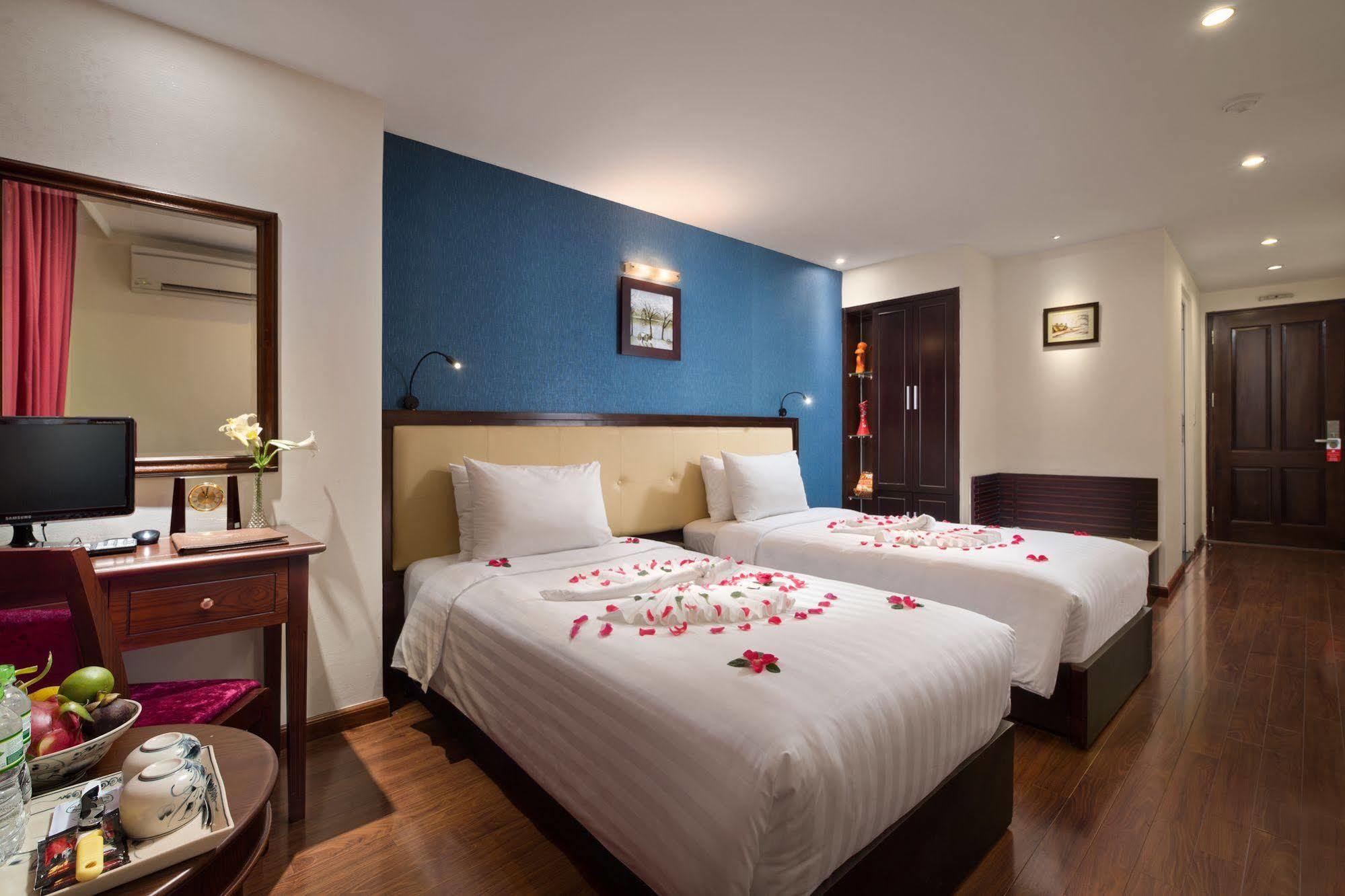 Serene Premier Hotel Hanoi Exterior photo